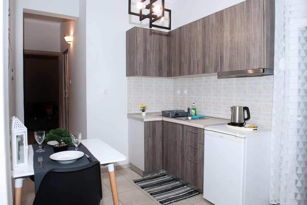 Stylish Apartment เทสซาโลนิกิ ภายนอก รูปภาพ